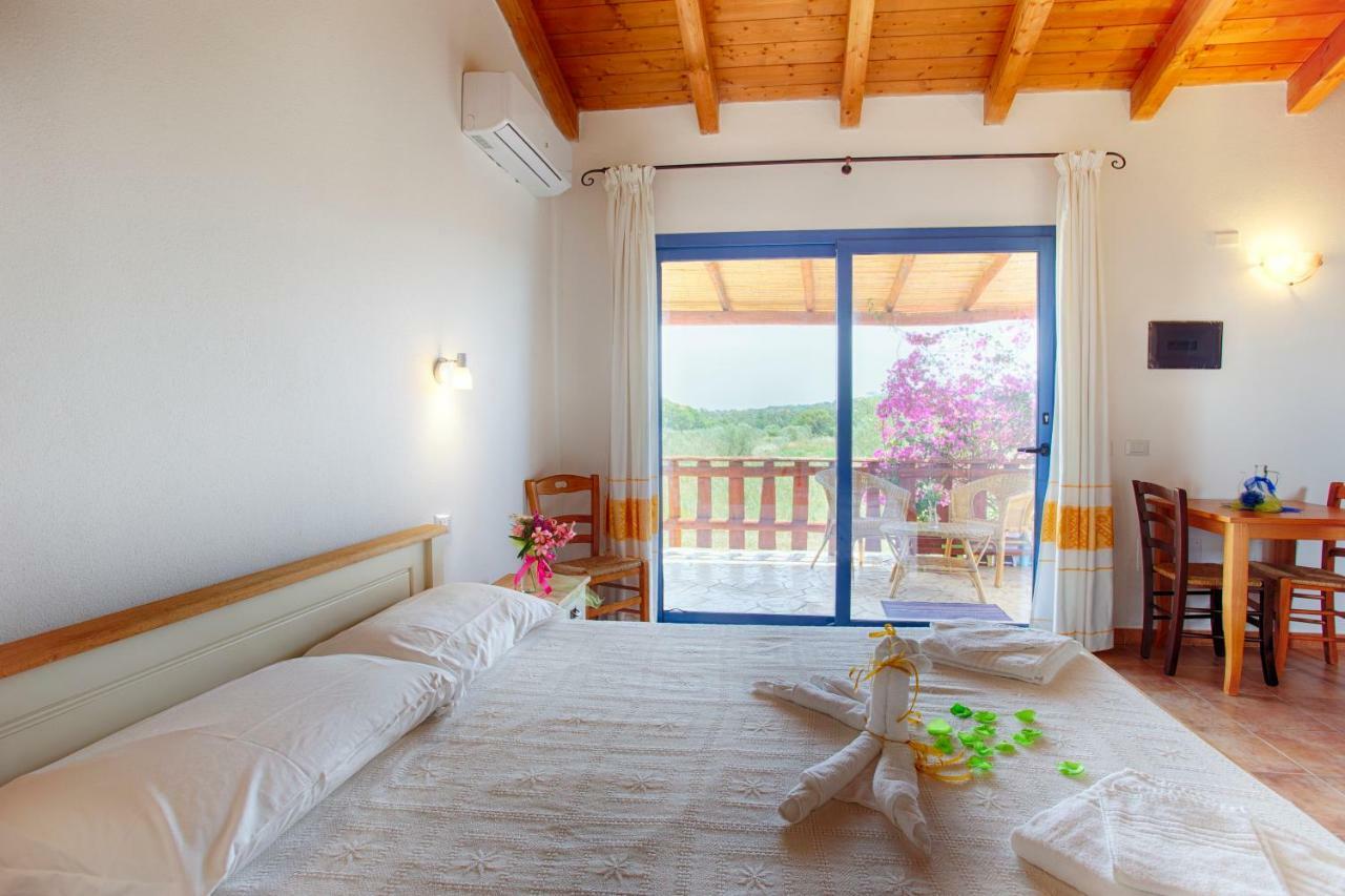 Agriturismo Mieleamaro Vila Olbia Exterior foto